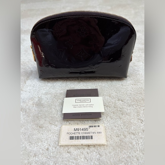 Authentic Louis Vuitton Monogram Vernis Pochette Cosmetic Pouch - Picture 2 of 16